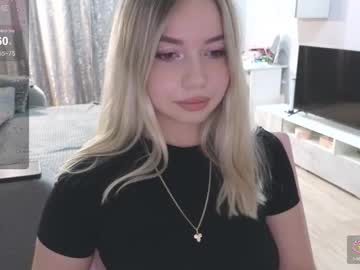 Maymallorie Chaturbate stream image from September 03, 2025