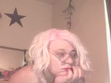 Traphouseslutbunny4fun Chaturbate stream image from September 03, 2025