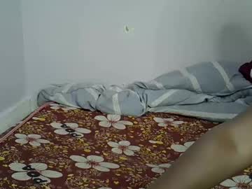 Shanizzz Chaturbate stream image from September 03, 2025