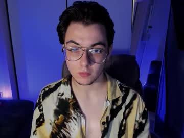 Tyler_Bergg Chaturbate stream image from September 04, 2025