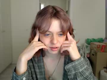 Katie_Deville Chaturbate stream image from September 04, 2025