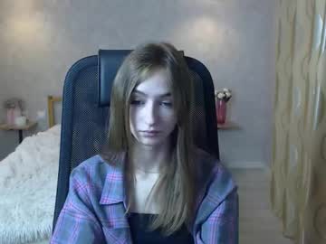 Silkymiley Chaturbate stream image from September 04, 2025