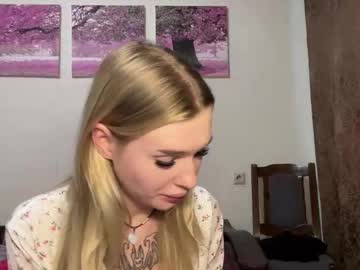 Pussymoneywet Chaturbate stream image from September 04, 2025