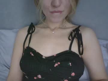 Nataliexo111 Chaturbate stream image from September 04, 2025