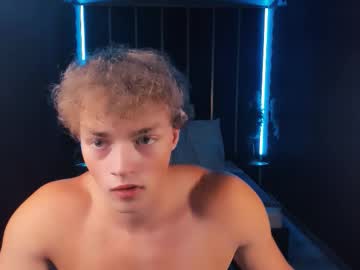 Chase_Muscular Chaturbate stream image from September 04, 2025