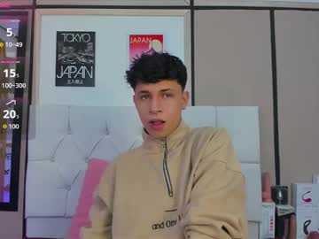 Axel_Evanss Chaturbate stream image from September 04, 2025