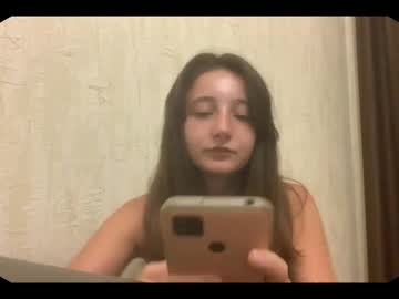Karisacefalu Chaturbate stream image from September 04, 2025