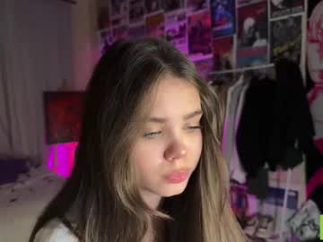 Bestie_Me Chaturbate stream image from September 04, 2025