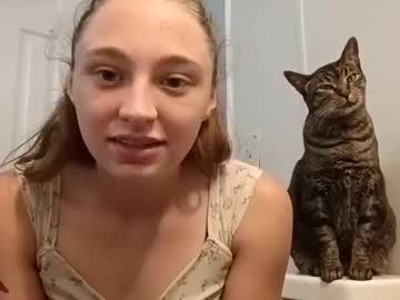 Erinwolf7 Chaturbate stream image from September 04, 2025