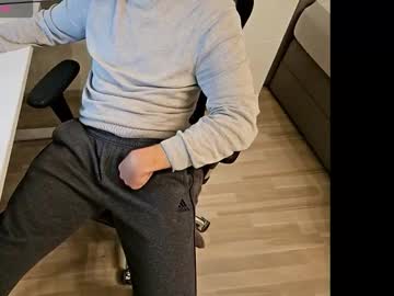 Tree1989 Chaturbate stream image from September 04, 2025