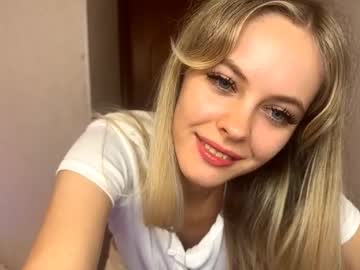 Chayashortle Chaturbate stream image from September 04, 2025