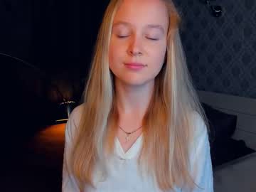 Nicolavanderbie Chaturbate stream image from September 04, 2025