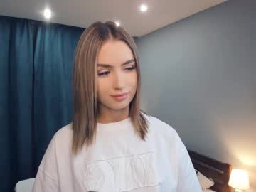 Paulettelafevre Chaturbate stream image from September 04, 2025