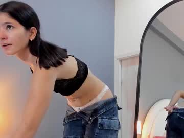 Emilytowzen Chaturbate stream image from September 04, 2025