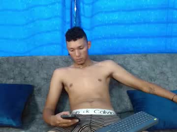 Hot_Kratoxxx Chaturbate stream image from September 04, 2025