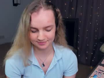Moonperedz Chaturbate stream image from September 04, 2025
