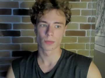 Idkiww Chaturbate stream image from September 04, 2025