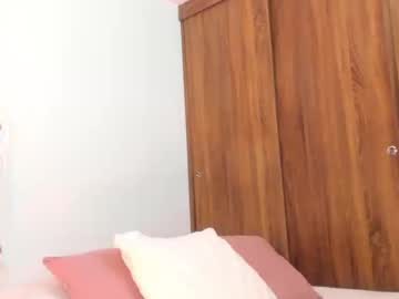 Sara_699 Chaturbate stream image from September 04, 2025