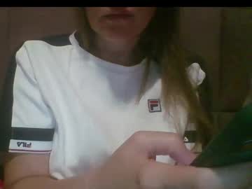Sladkiegubki Chaturbate stream image from September 04, 2025