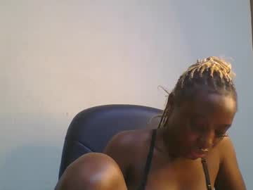 Sexy_Titiesxx Chaturbate stream image from September 05, 2025