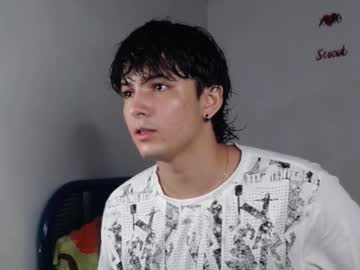 Big_Lunatic Chaturbate stream image from September 05, 2025