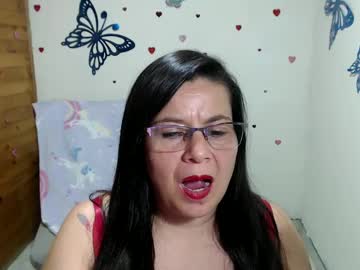 Milfhott777111 Chaturbate stream image from September 05, 2025