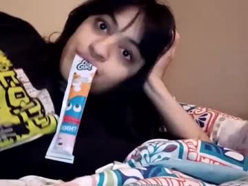 Tinydee555 Chaturbate stream image from September 05, 2025