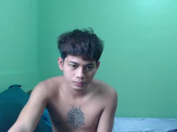 Zyrell19 Chaturbate stream image from September 05, 2025
