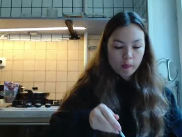 Glitter_Doll Chaturbate stream image from September 05, 2025