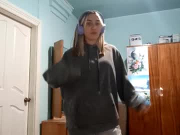 Idellacraker Chaturbate stream image from September 05, 2025