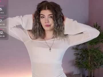 Berry_Bloom Chaturbate stream image from September 05, 2025