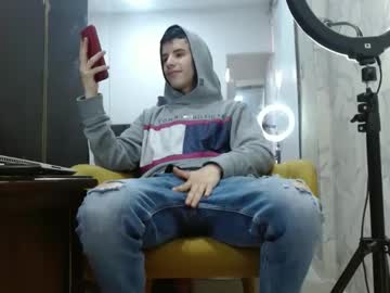 Jhongrey2 Chaturbate stream image from September 05, 2025