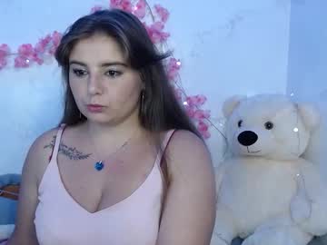 Eliavelvet Chaturbate stream image from September 05, 2025