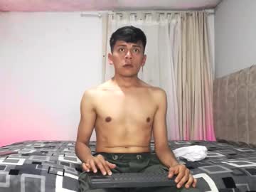Secretviewer2 Chaturbate stream image from September 05, 2025