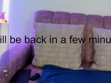 Kittypawscol Chaturbate stream image from September 06, 2025