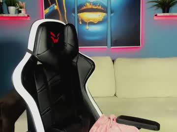 Roxy_Foxi Chaturbate stream image from September 06, 2025