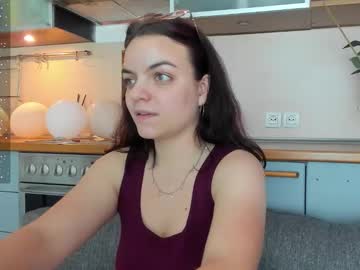 Monarolly Chaturbate stream image from September 06, 2025