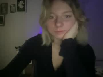 Miraaroma Chaturbate stream image from September 06, 2025