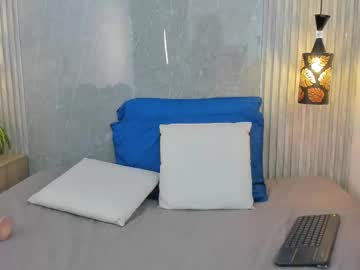 Emili__Hot Chaturbate stream image from September 06, 2025