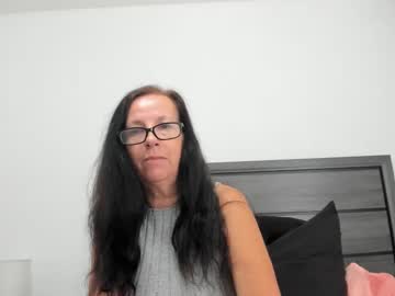 Deliciouspeachgoddess Chaturbate stream image from September 06, 2025