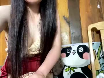 Linna8866 Chaturbate stream image from September 06, 2025