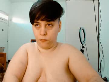 Almondonwheels Chaturbate stream image from September 06, 2025