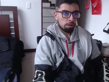 Fvckhorneyguy Chaturbate stream image from September 06, 2025