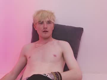 Mikkijohnson Chaturbate stream image from September 07, 2025