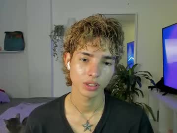 Santy_Kitty Chaturbate stream image from September 07, 2025