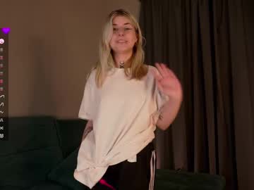 Dooraheels Chaturbate stream image from September 07, 2025