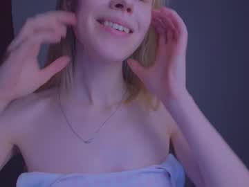 Hihi_Im_Chloe Chaturbate stream image from September 07, 2025