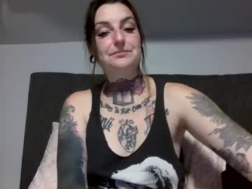 Lucy_Lovless Chaturbate stream image from September 07, 2025