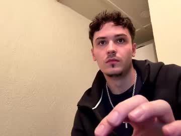 Yungstudbev Chaturbate stream image from September 07, 2025