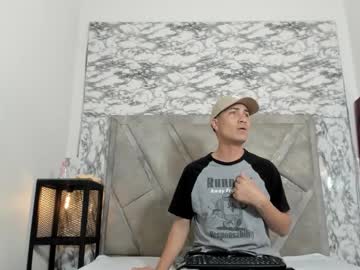 Stevenhumps2 Chaturbate stream image from September 07, 2025